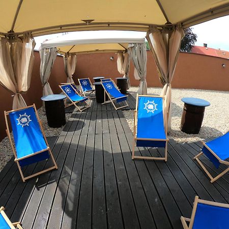 Bed and Breakfast Dolphin House Leba Exterior foto