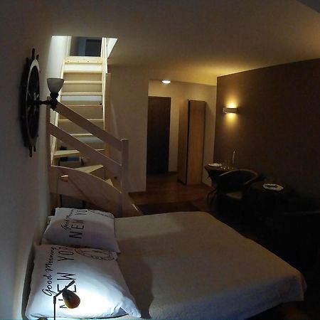 Bed and Breakfast Dolphin House Leba Exterior foto