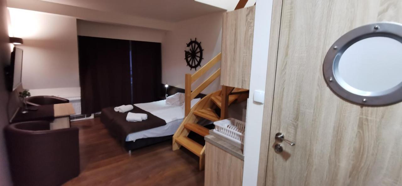 Bed and Breakfast Dolphin House Leba Exterior foto