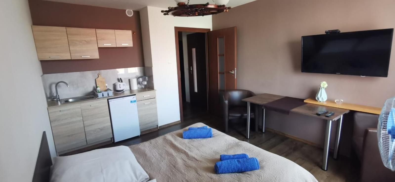 Bed and Breakfast Dolphin House Leba Exterior foto