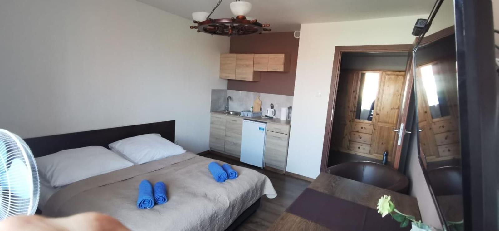 Bed and Breakfast Dolphin House Leba Exterior foto