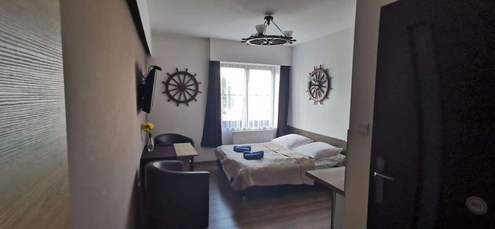 Bed and Breakfast Dolphin House Leba Exterior foto