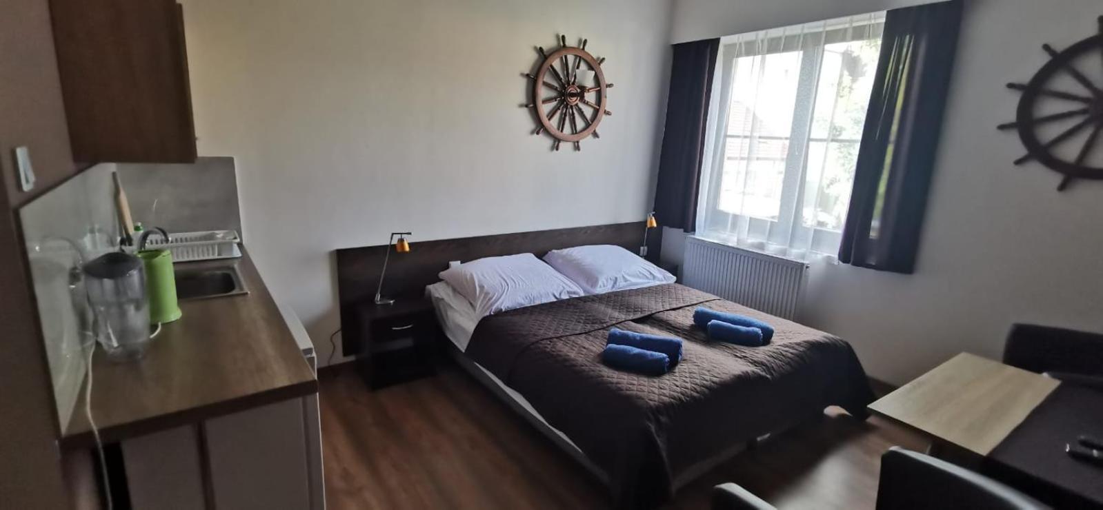 Bed and Breakfast Dolphin House Leba Exterior foto