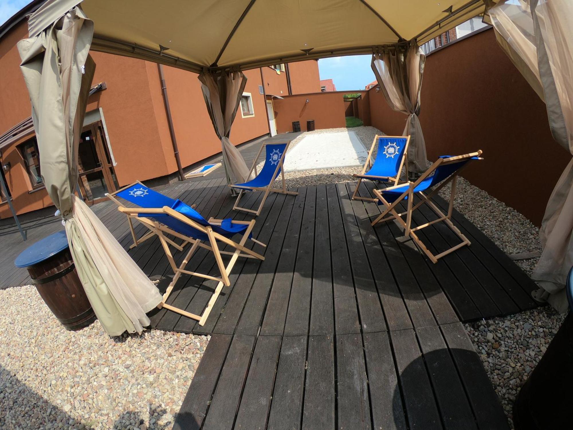 Bed and Breakfast Dolphin House Leba Exterior foto