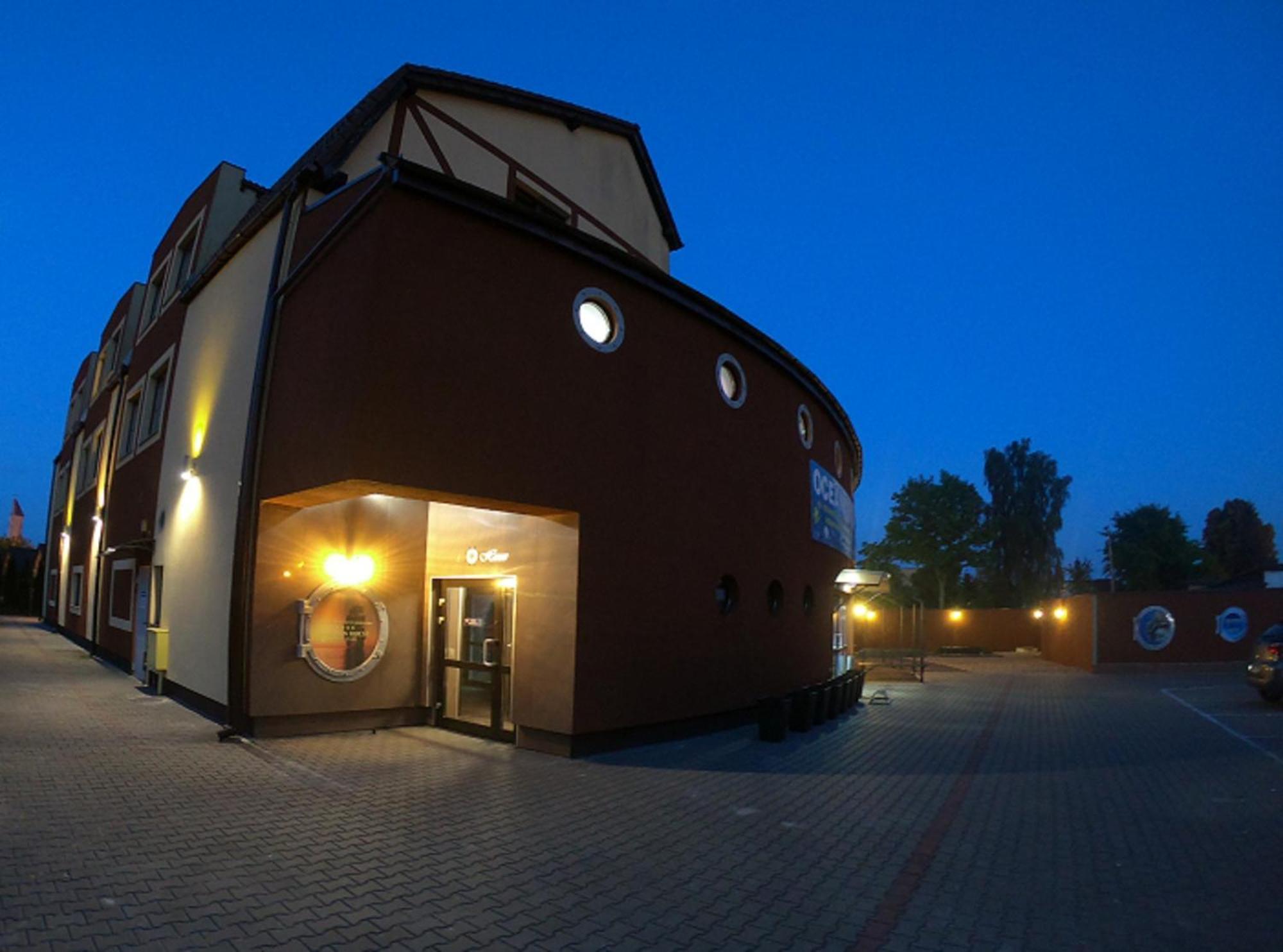 Bed and Breakfast Dolphin House Leba Exterior foto