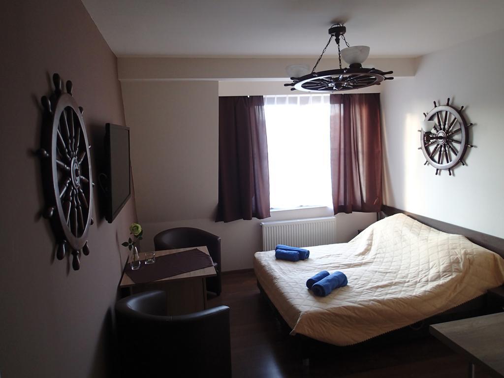 Bed and Breakfast Dolphin House Leba Exterior foto